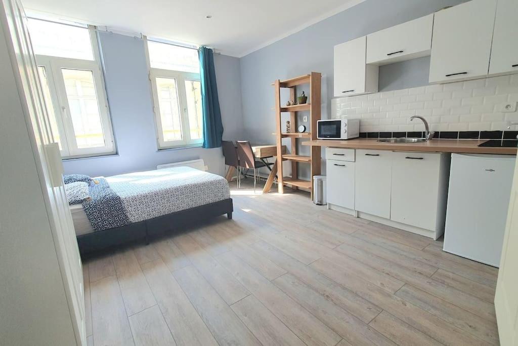 Appartement Hypercentre 301 +Wifi+Independant+ Cuisine Toilette Salle De Bain Privative Valenciennes Ngoại thất bức ảnh