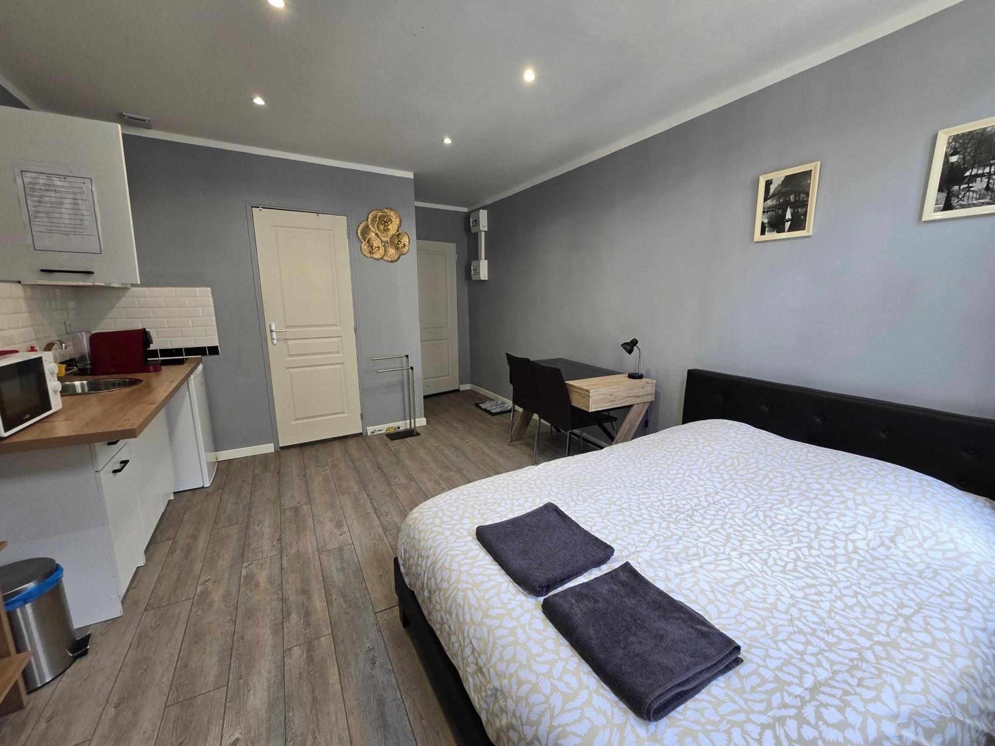 Appartement Hypercentre 301 +Wifi+Independant+ Cuisine Toilette Salle De Bain Privative Valenciennes Ngoại thất bức ảnh