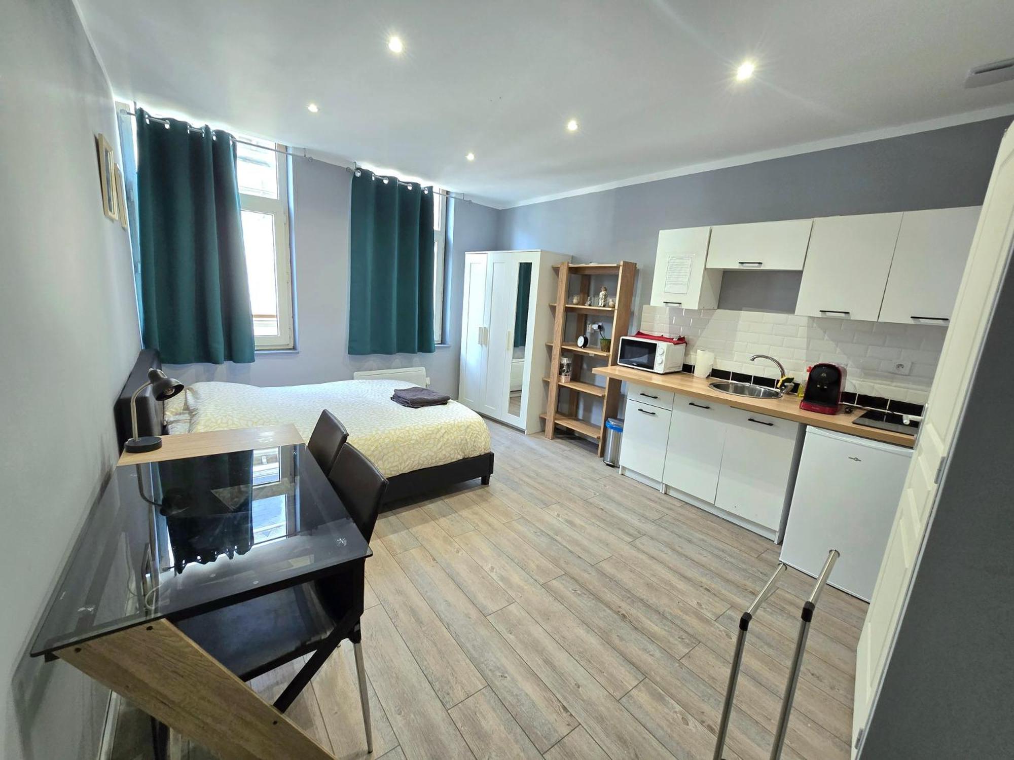 Appartement Hypercentre 301 +Wifi+Independant+ Cuisine Toilette Salle De Bain Privative Valenciennes Ngoại thất bức ảnh